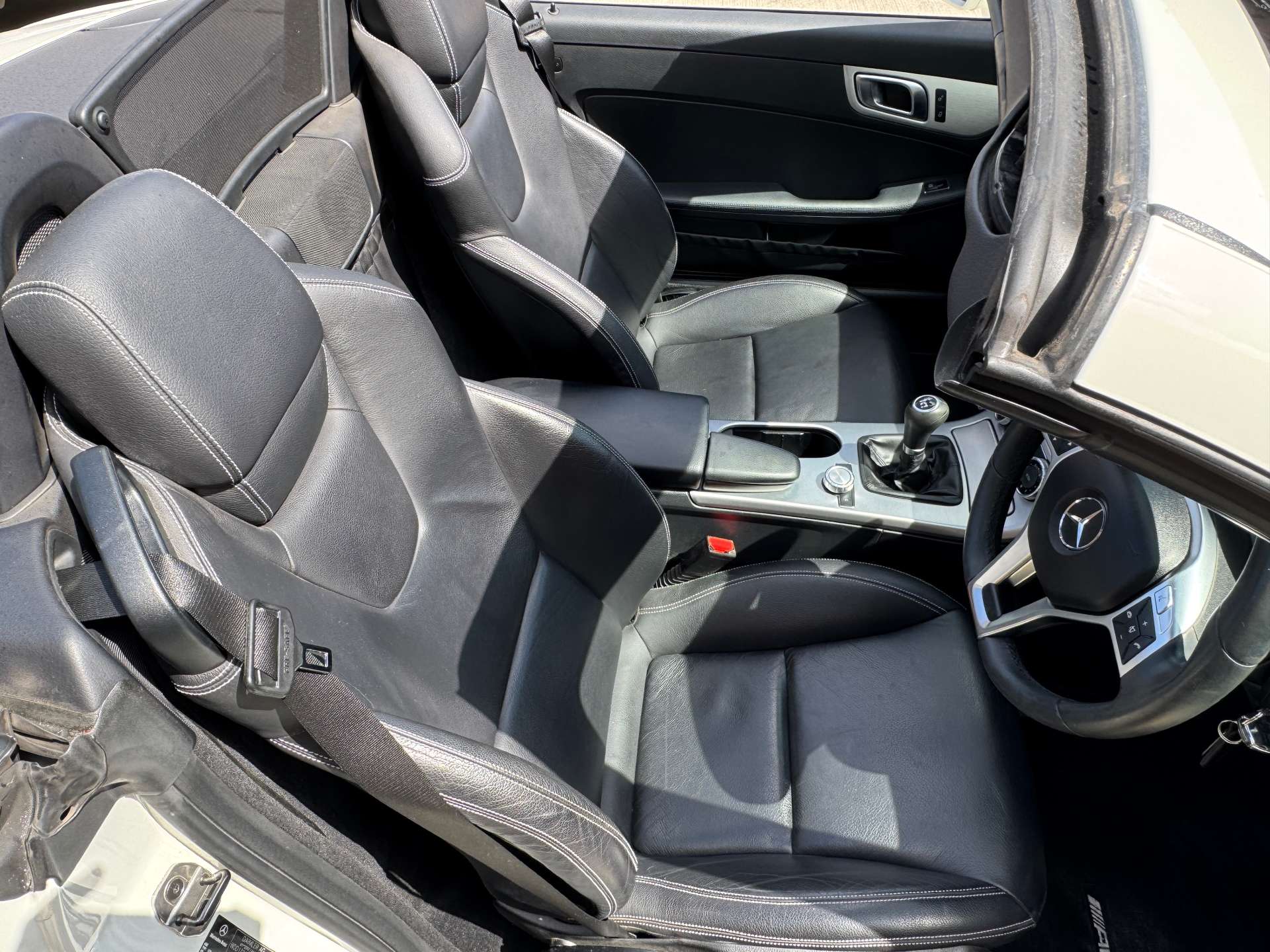MERCEDES-BENZ SLK 1.8 SLK 200 AMG Sport BlueEfficiency 2dr #22